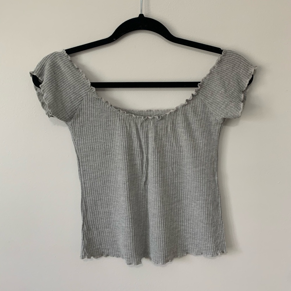 Off The Shoulder Ruffled Crop Top - Picture 5 of 5